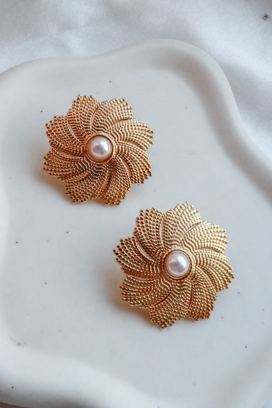 Brincos Daisy Charm
